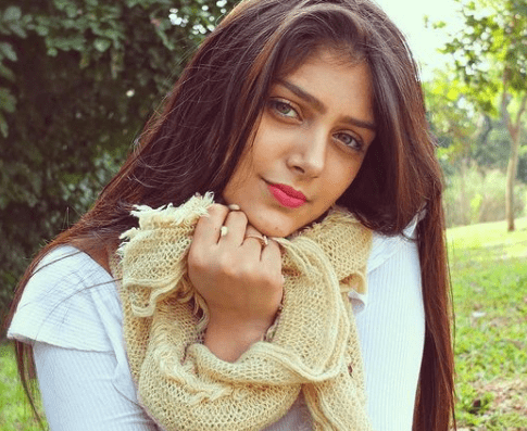 Ishita Chauhan (Actress)