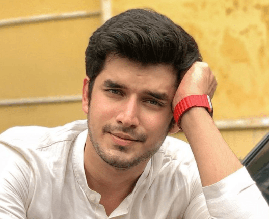 Paras Kalnawat