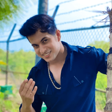 Aadil Khan
