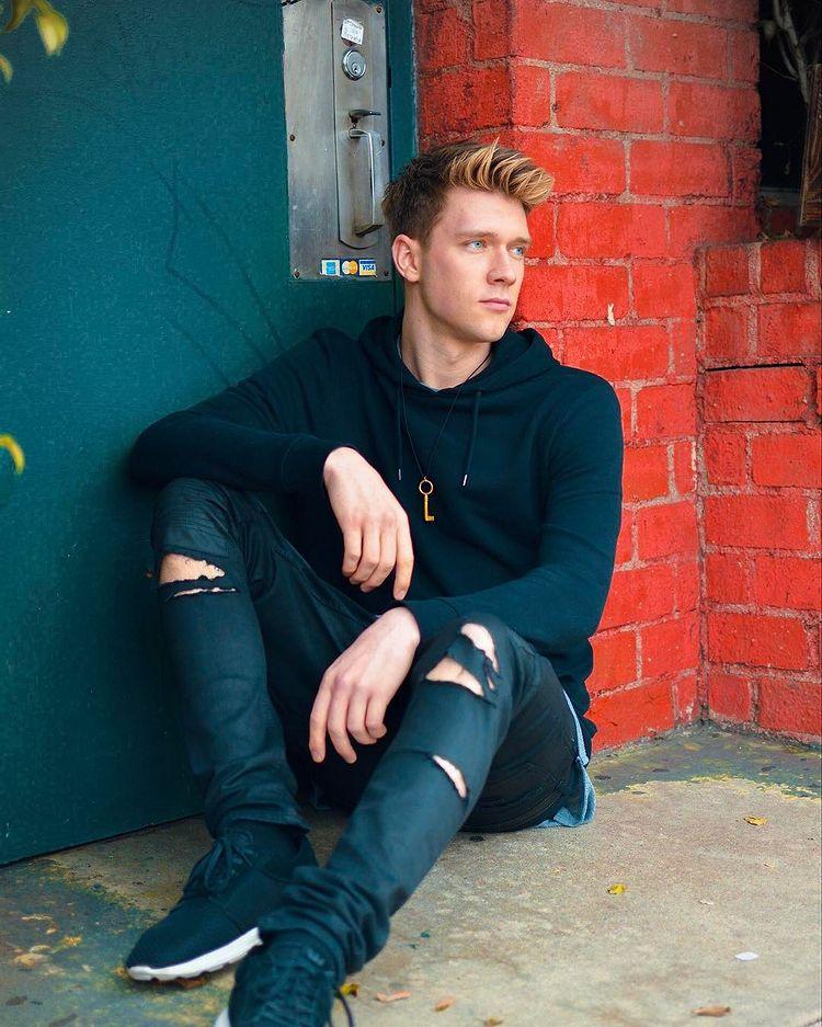 Collins Key (YouTuber)